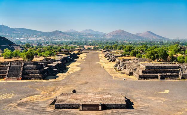 Avenida de los Muertos en Teotihuacán